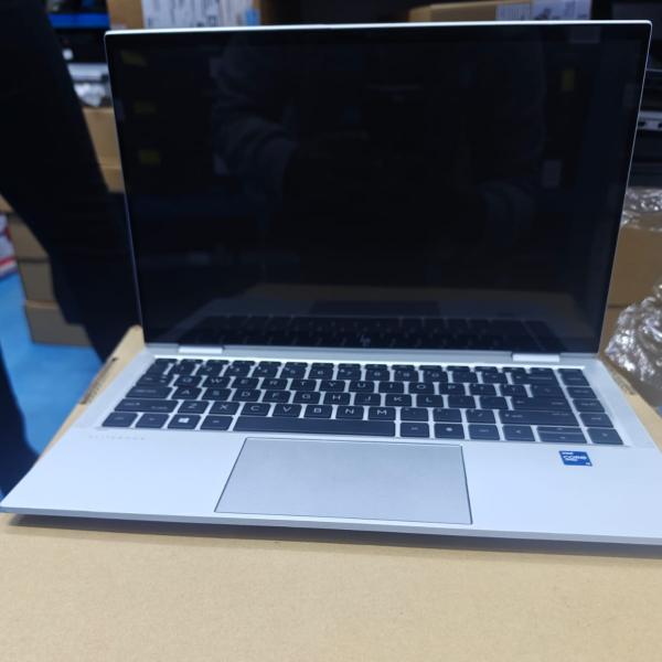 Hp elitebook 1040 g8 Intel