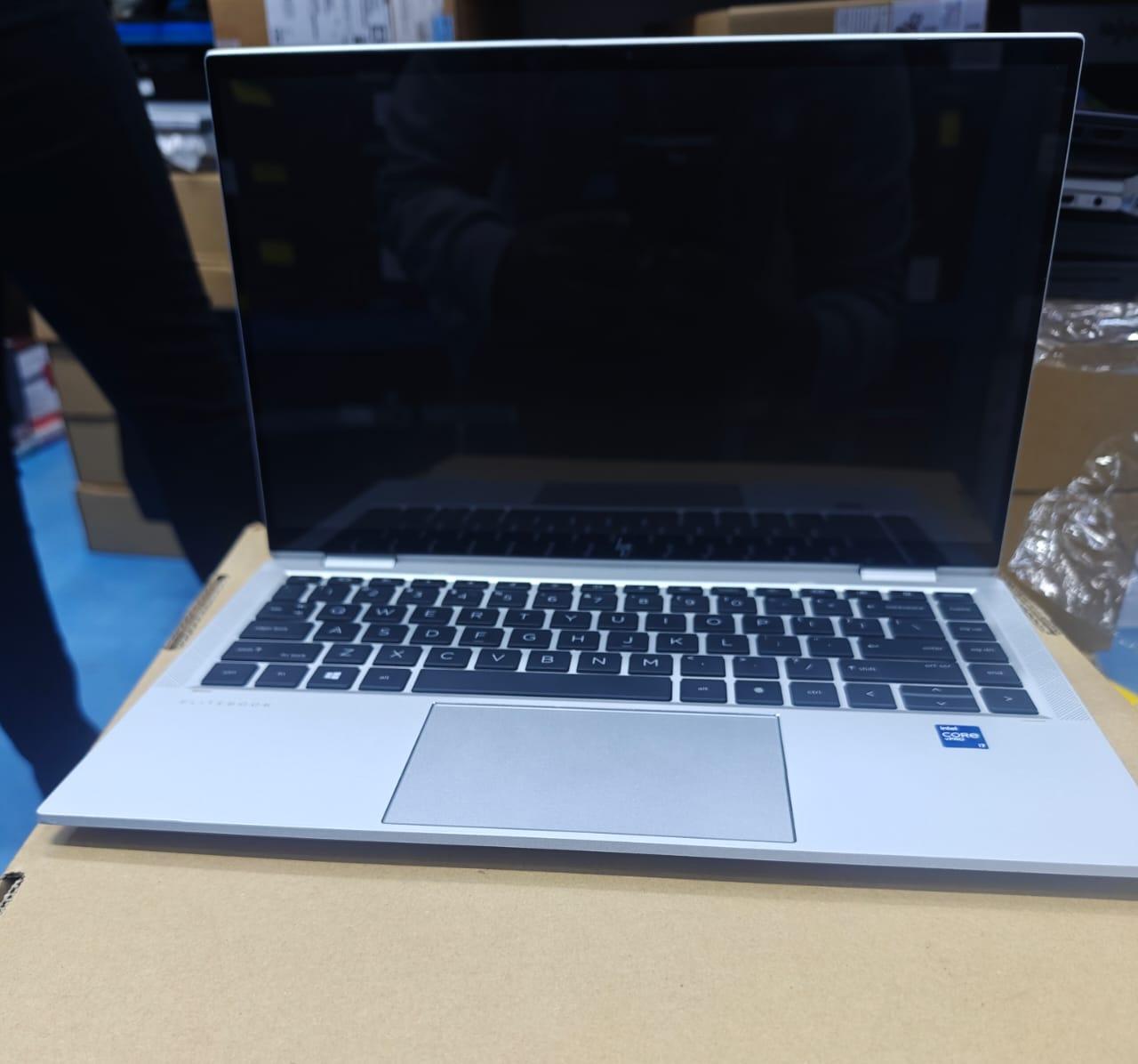 Hp elitebook 1040 g8 Intel